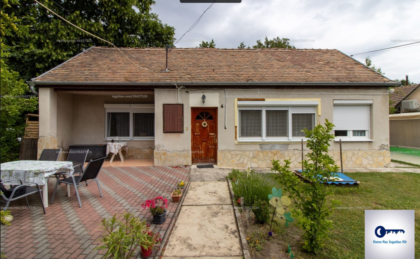 Göd, Felsőgöd — kétgenerációs családi ház nagy telken — 1